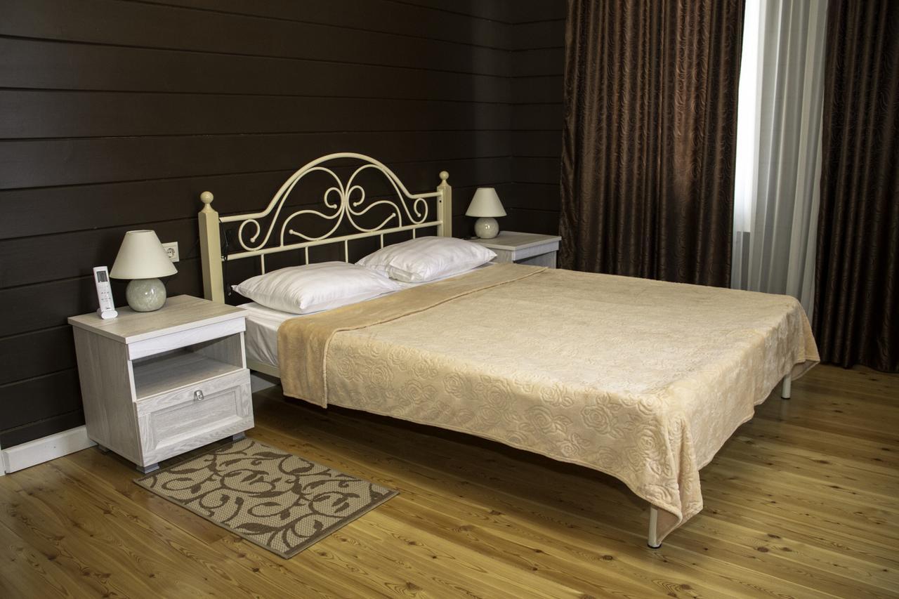 Hotel Maxx 구다우타 외부 사진